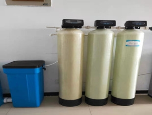朔州市硬水处理食品级树脂全自动软化水冀诚科玻璃钢罐体
